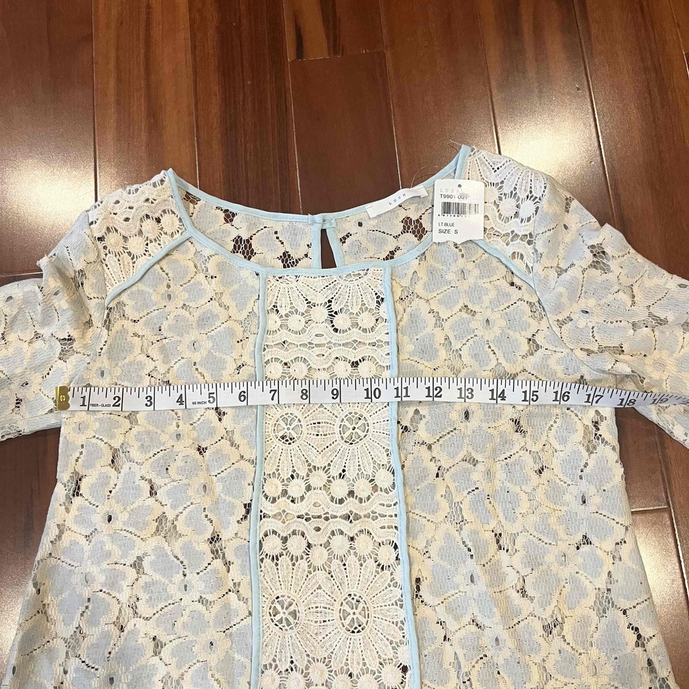 New Lush Nordstrom Light Blue Cream Embroidered Cropped Top Blouse Boho Sz S - Picture 6 of 10